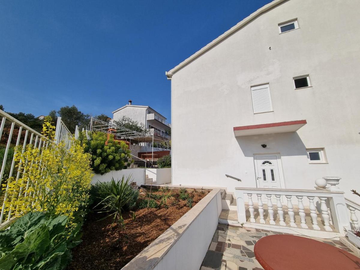 Villa Nena In Central Dalmatia Trogir Exterior photo